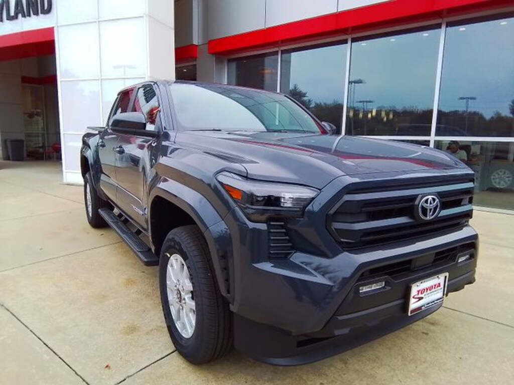 New 2025 Toyota Tacoma SR5 Truck Double Cab