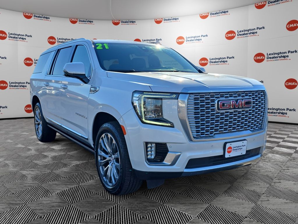 2021 GMC Yukon XL Denali's photo