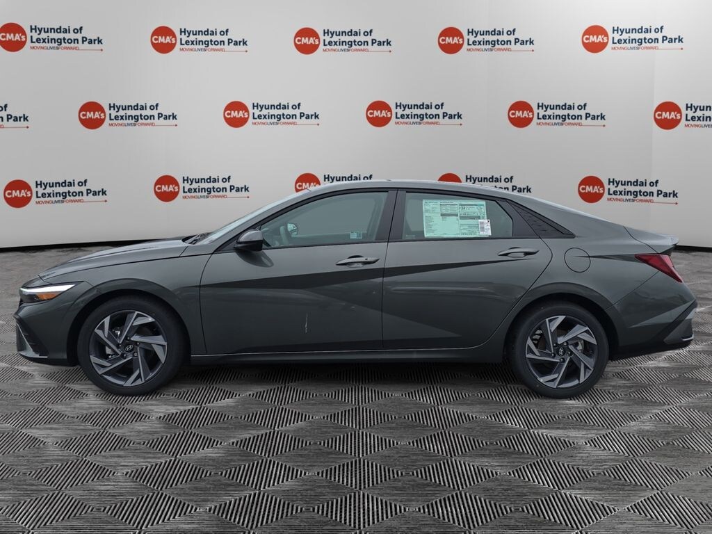 New 2025 Hyundai Elantra SEL Sport Sedan