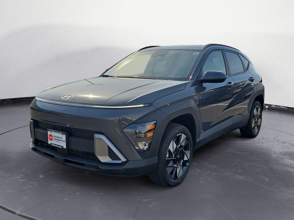 2025 Hyundai Kona SEL photo 3
