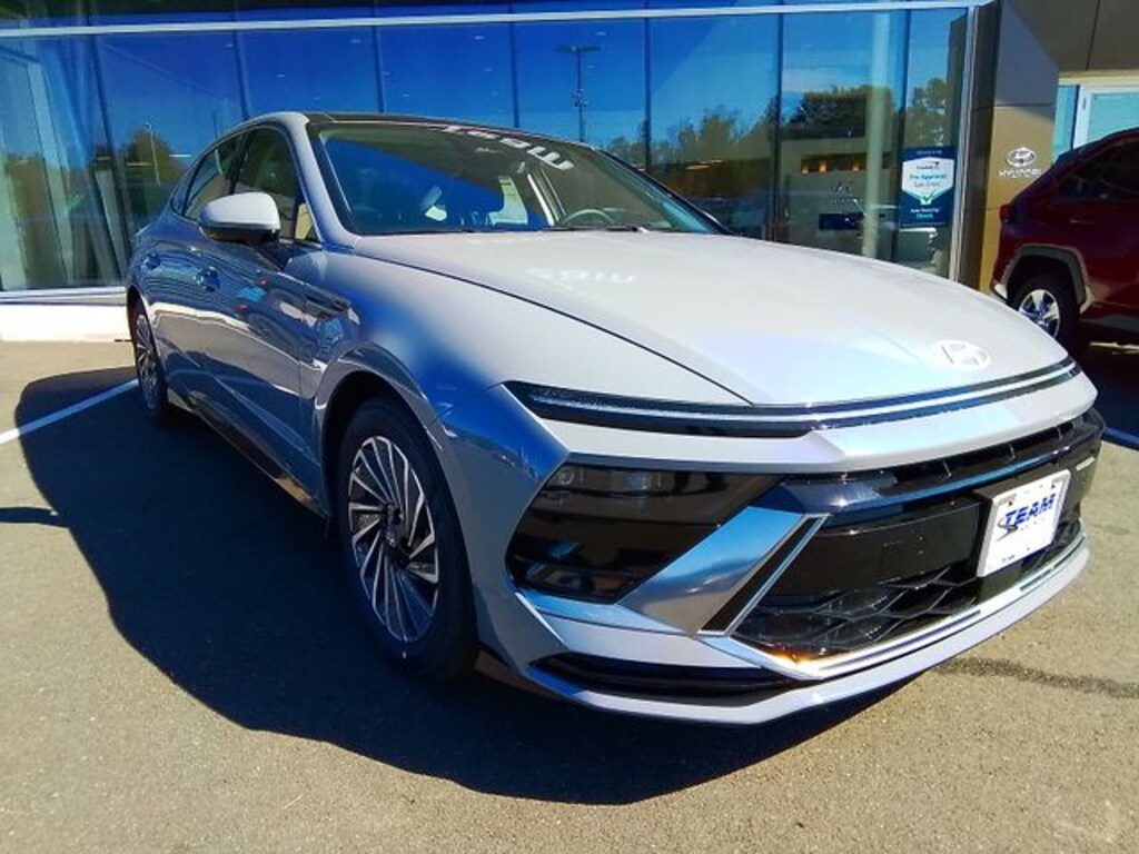 New 2026 Hyundai Sonata Hybrid SEL Sedan