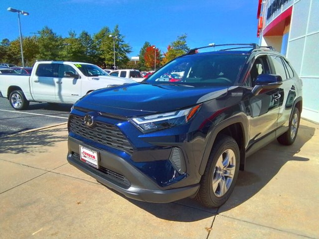 New 2025 Toyota RAV4 XLE SUV