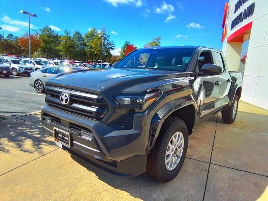 New 2025 Toyota Tacoma SR5 Truck Double Cab