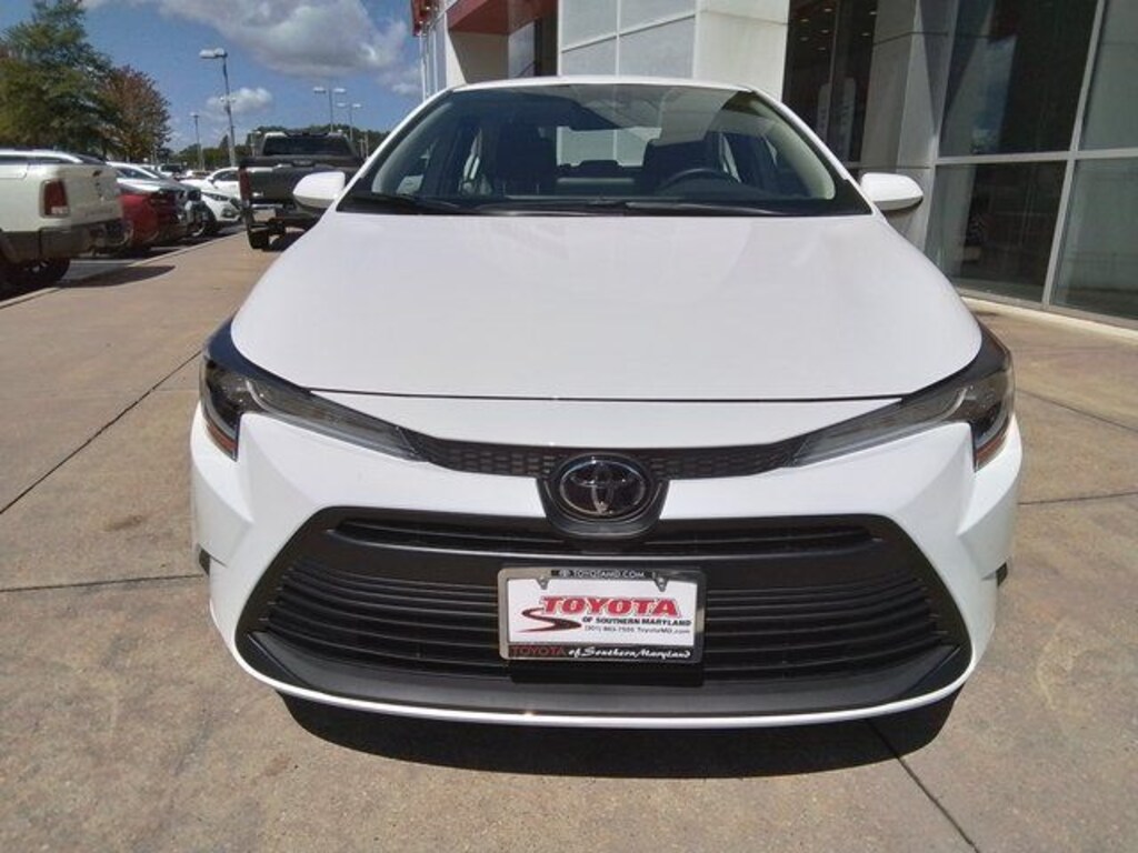 New 2025 Toyota Corolla LE Sedan