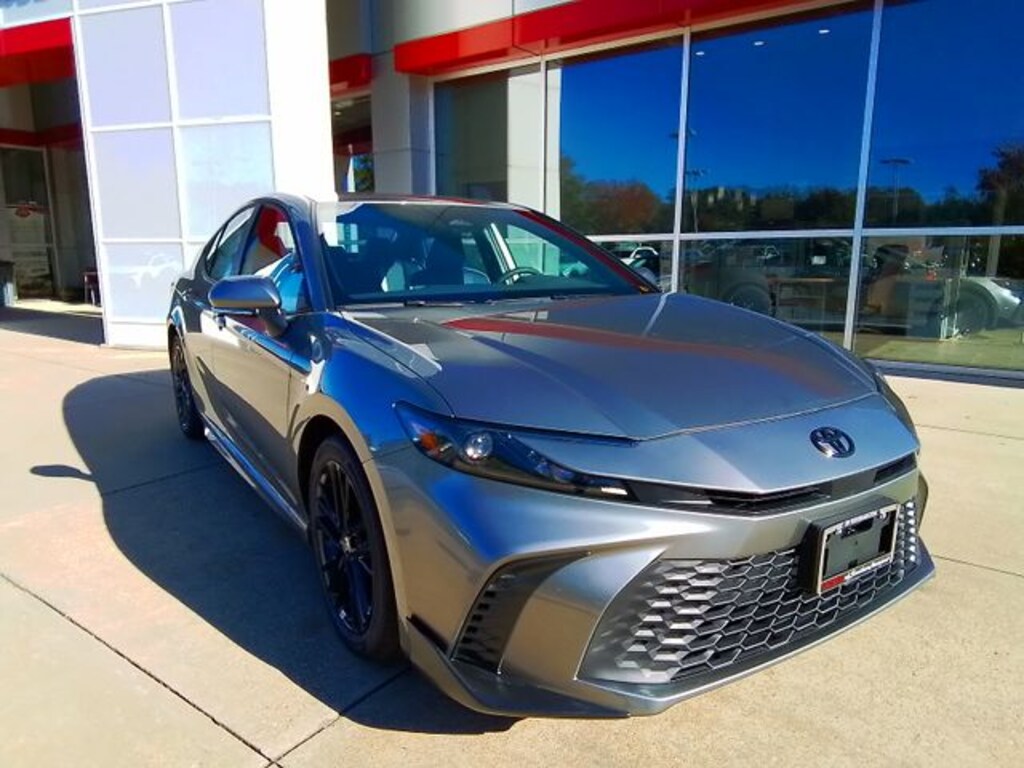 New 2026 Toyota Camry SE Sedan