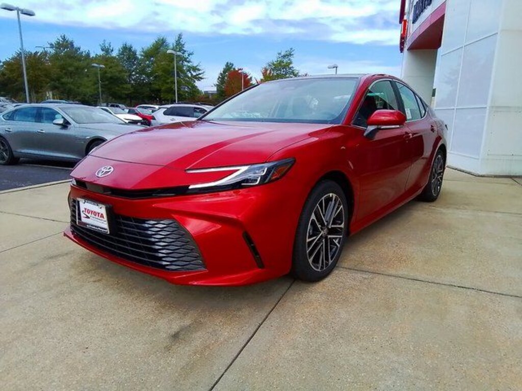 New 2025 Toyota Camry XLE Sedan