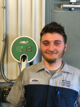 Staff member William Paradis from ID_1ff3f8