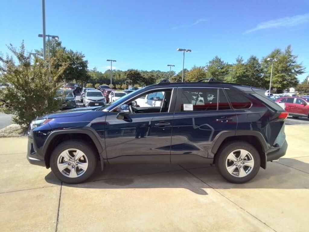 New 2025 Toyota RAV4 XLE SUV