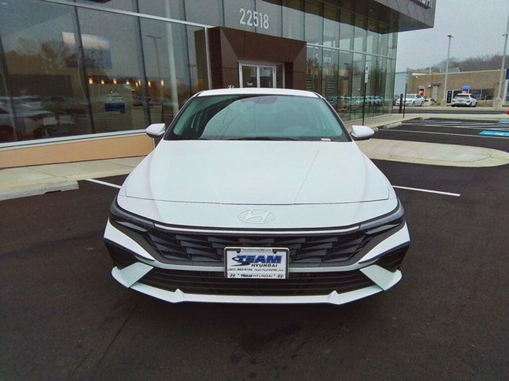 New 2025 Hyundai Elantra Hybrid Blue Sedan
