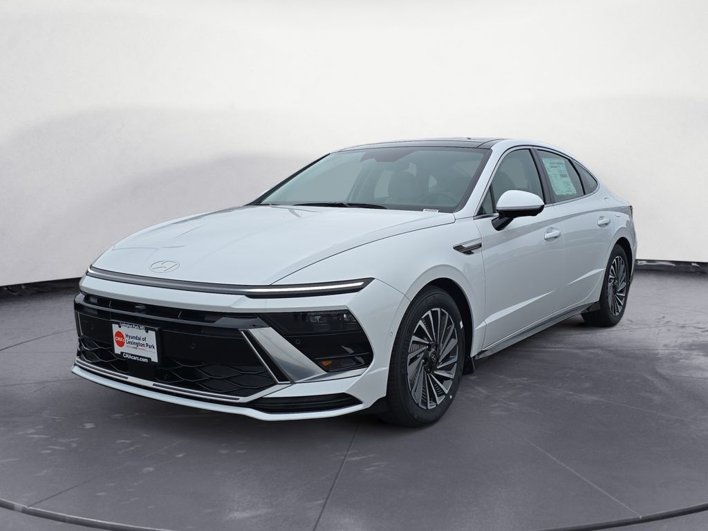 2026 Hyundai Sonata Hybrid Limited photo 3