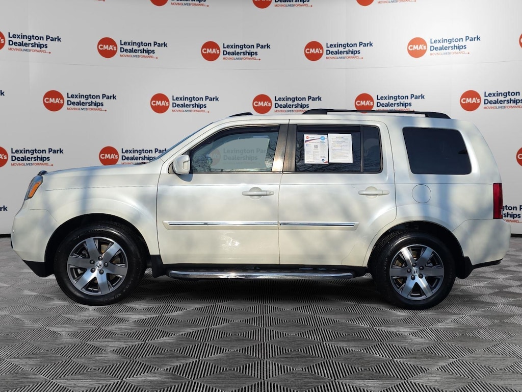 Used 2015 Honda Pilot Touring AWD SUV