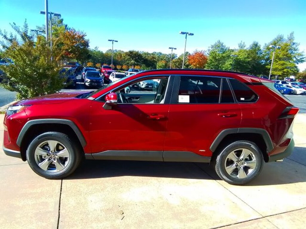 New 2025 Toyota RAV4 Hybrid XLE SUV