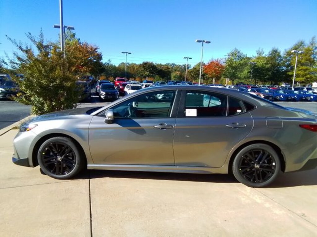 New 2026 Toyota Camry SE Sedan