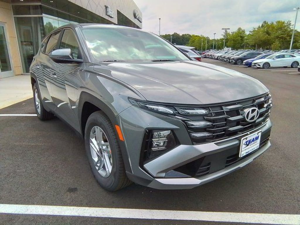New 2025 Hyundai Tucson SE SUV