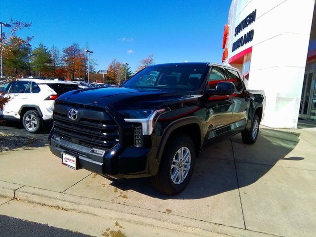 New 2025 Toyota Tundra SR5 Truck CrewMax