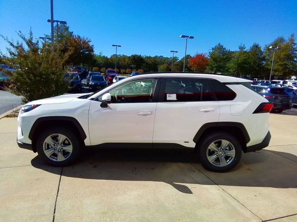 New 2025 Toyota RAV4 Hybrid XLE SUV