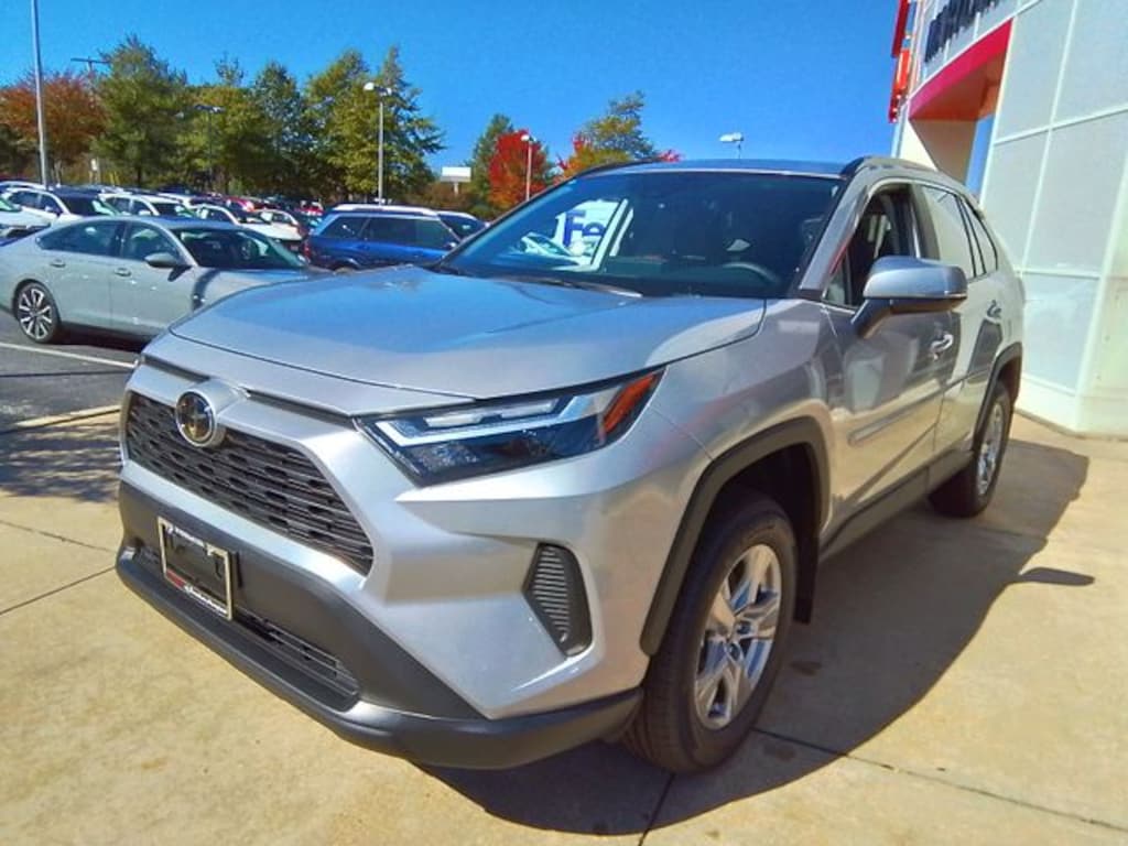New 2025 Toyota RAV4 XLE SUV