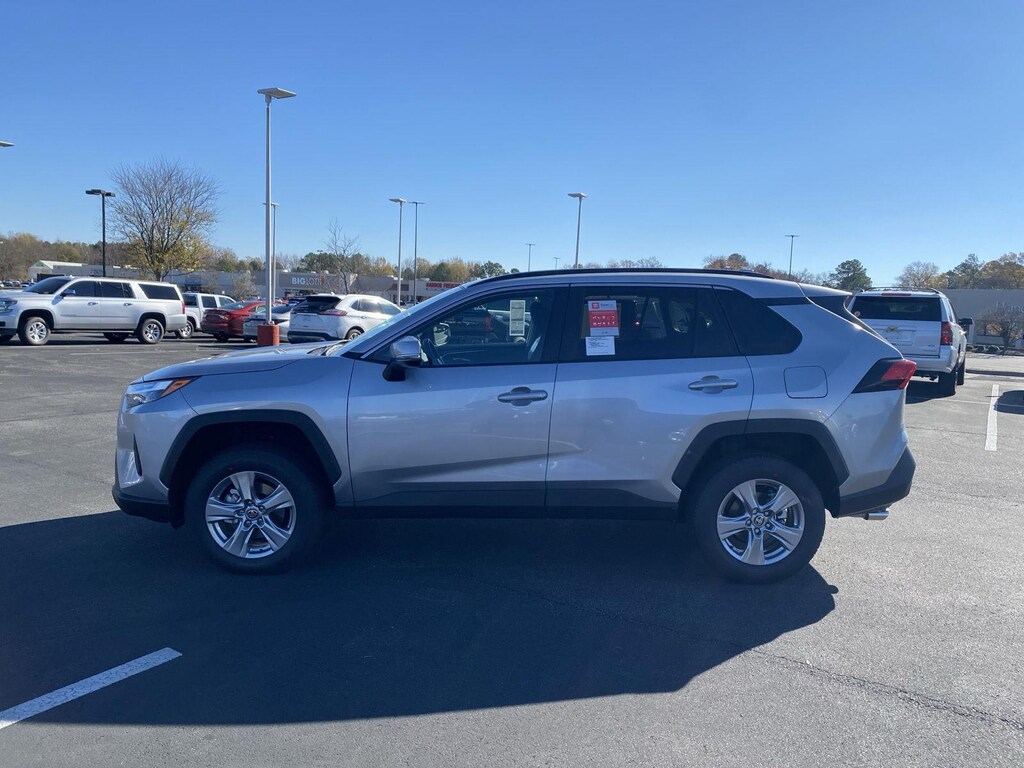 New 2025 Toyota RAV4 XLE SUV