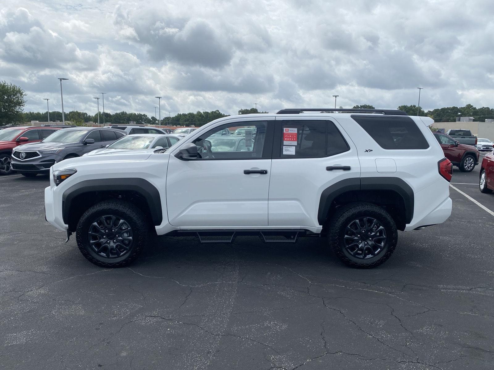 2025 Toyota 4Runner SR5 photo 4