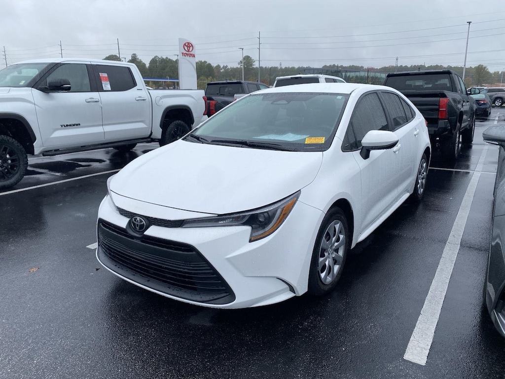 Used 2023 Toyota Corolla LE Sedan