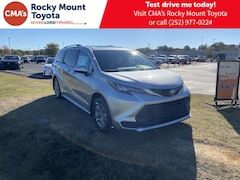 2025 Toyota Sienna LE 8 Passenger Van Passenger Van