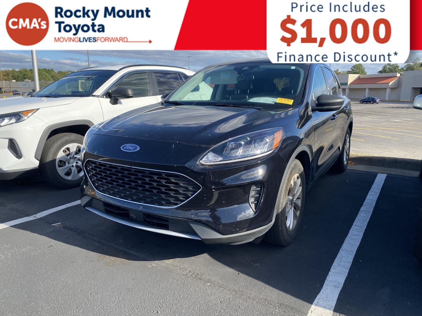 2022 Ford Escape SE photo 2