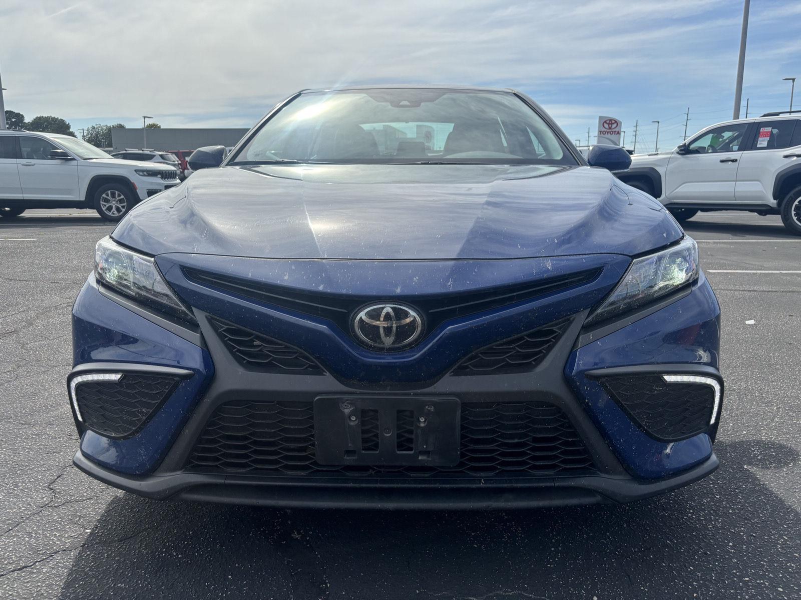 2023 Toyota Camry SE photo 2
