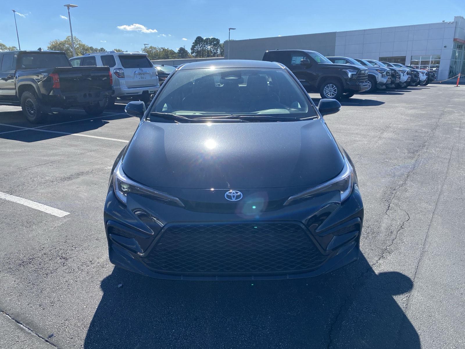 2025 Toyota Corolla SE photo 2