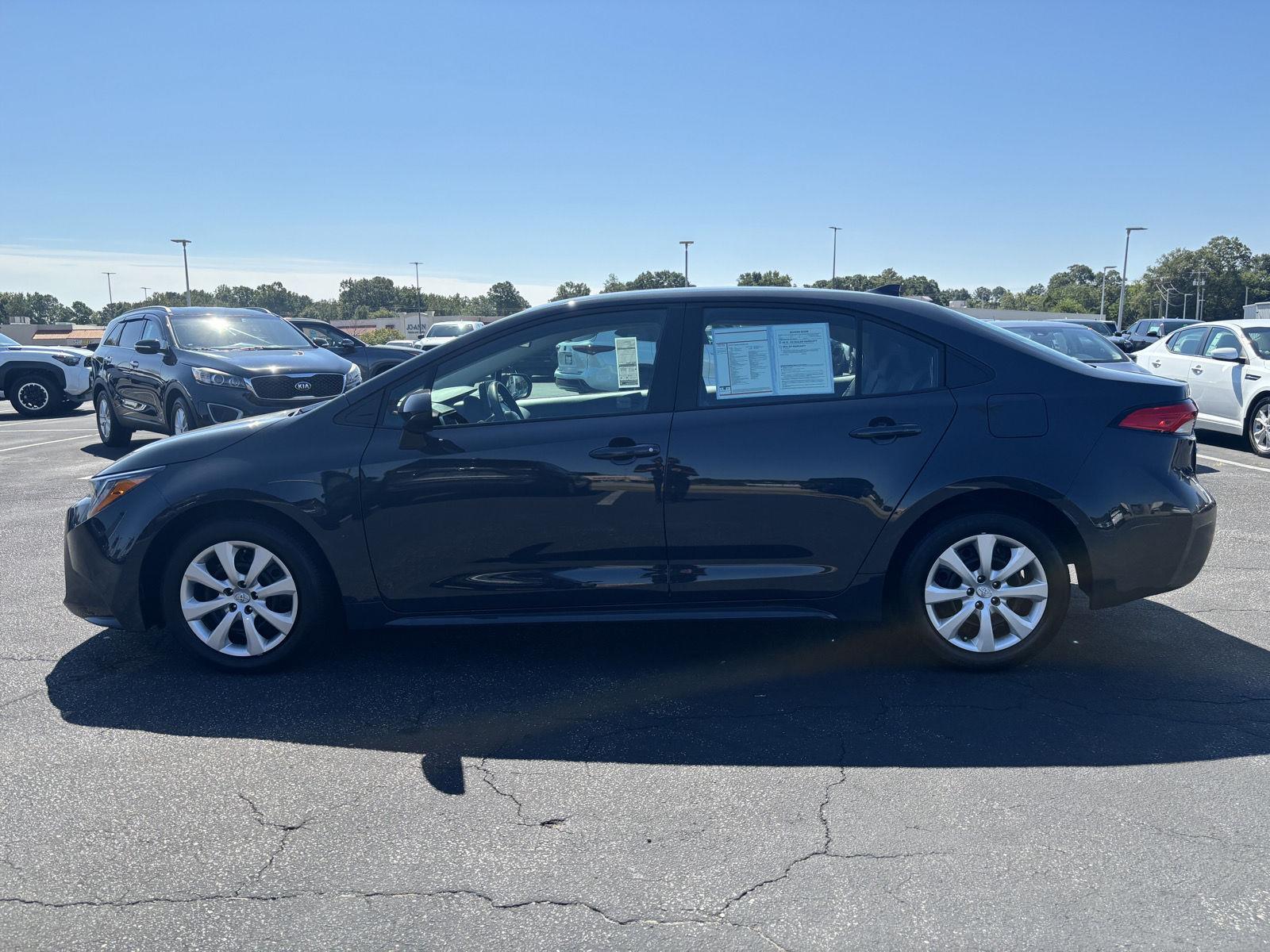 2025 Toyota Corolla LE photo 4