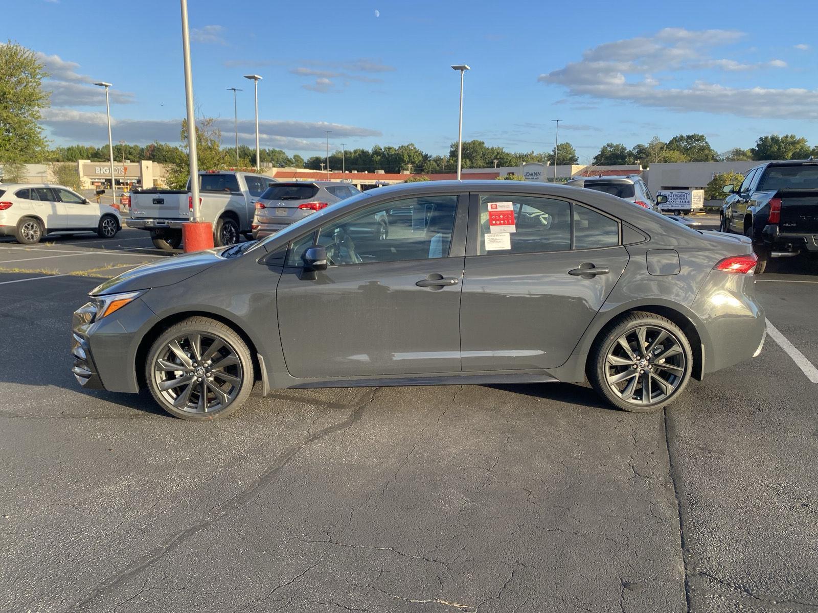 2026 Toyota Corolla SE photo 4