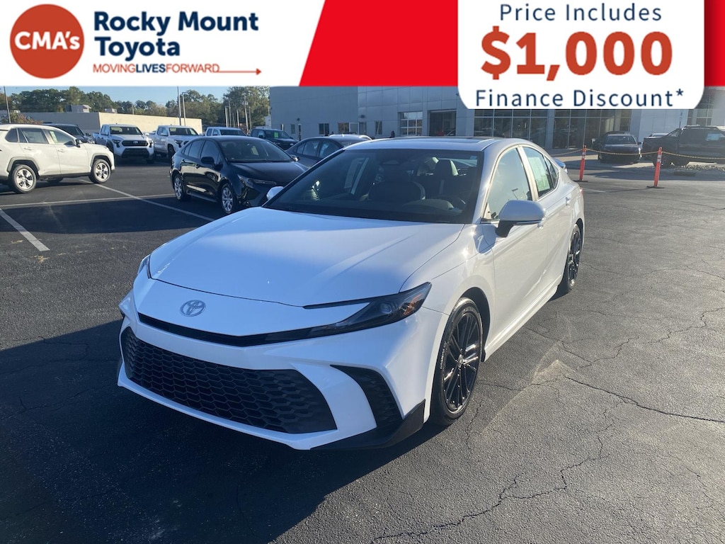 Used 2025 Toyota Camry SE Sedan