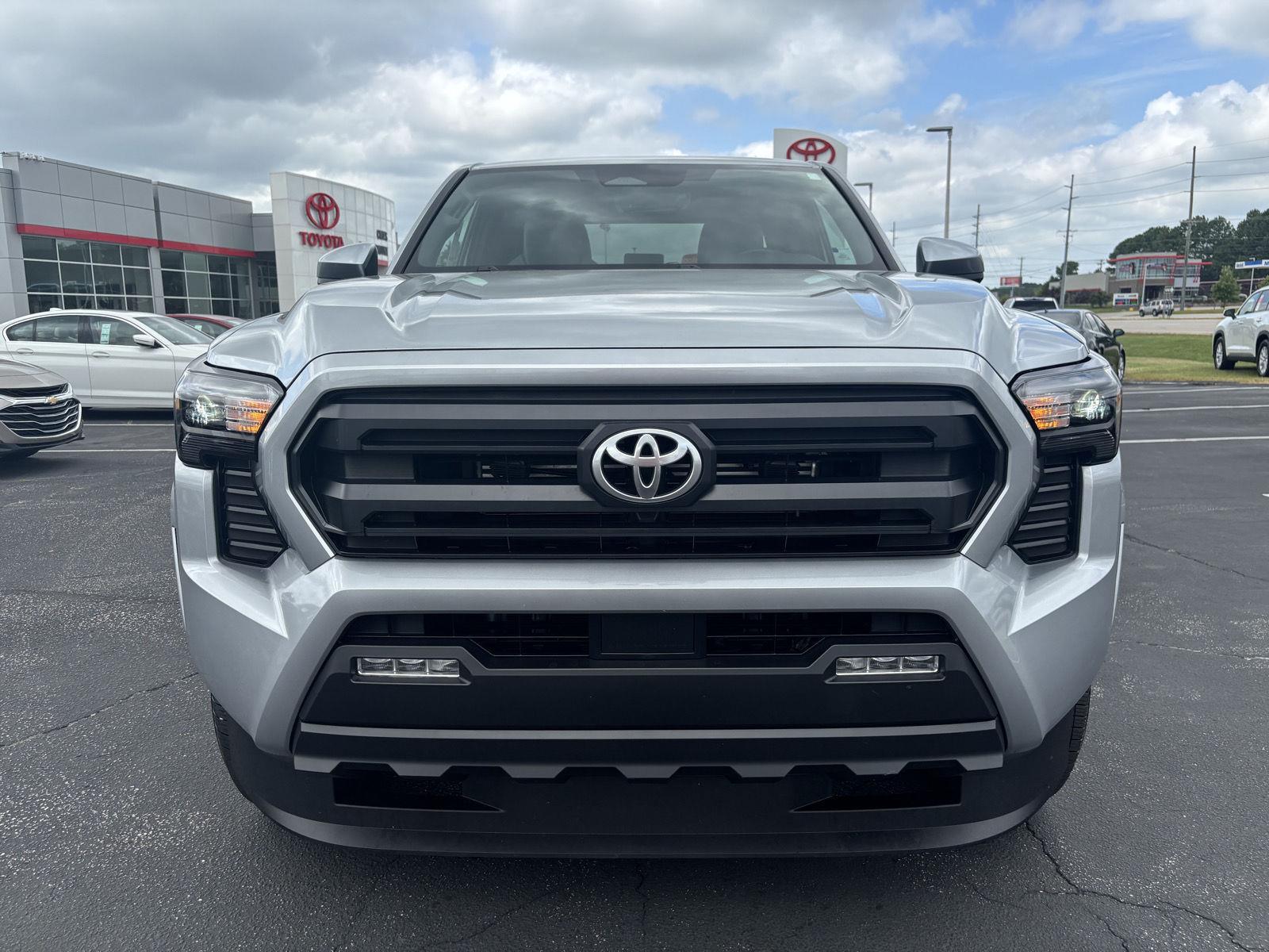 2025 Toyota Tacoma SR5 photo 2