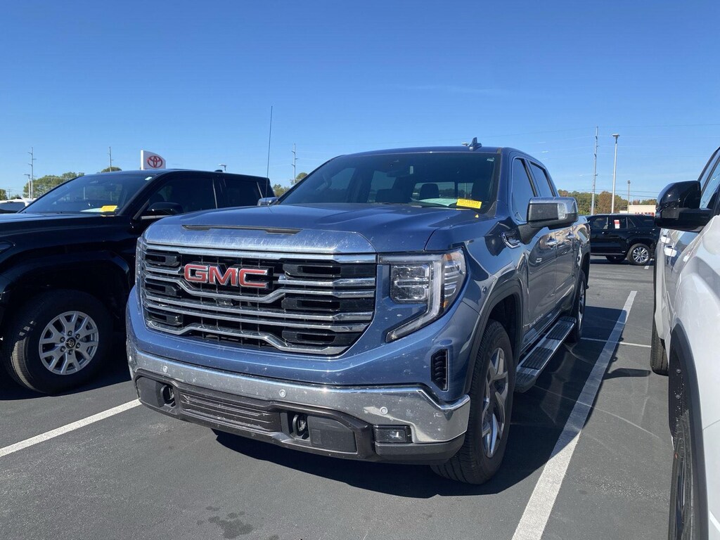 Used 2024 GMC Sierra 1500 SLT Truck Crew Cab