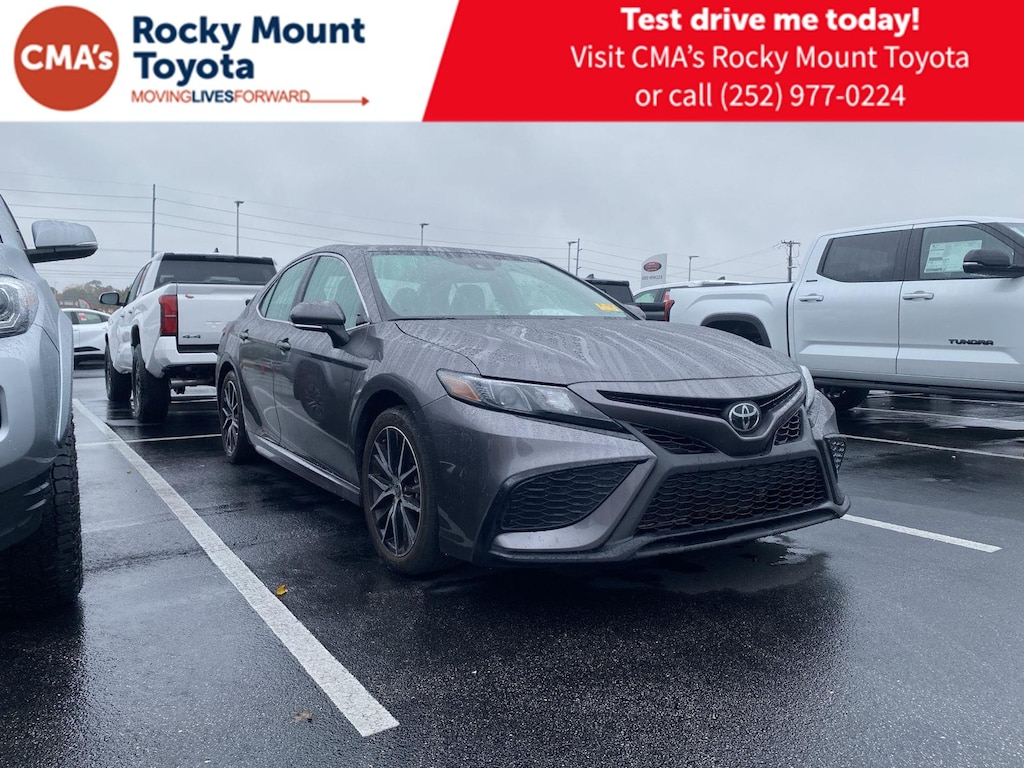 Used 2023 Toyota Camry SE Sedan