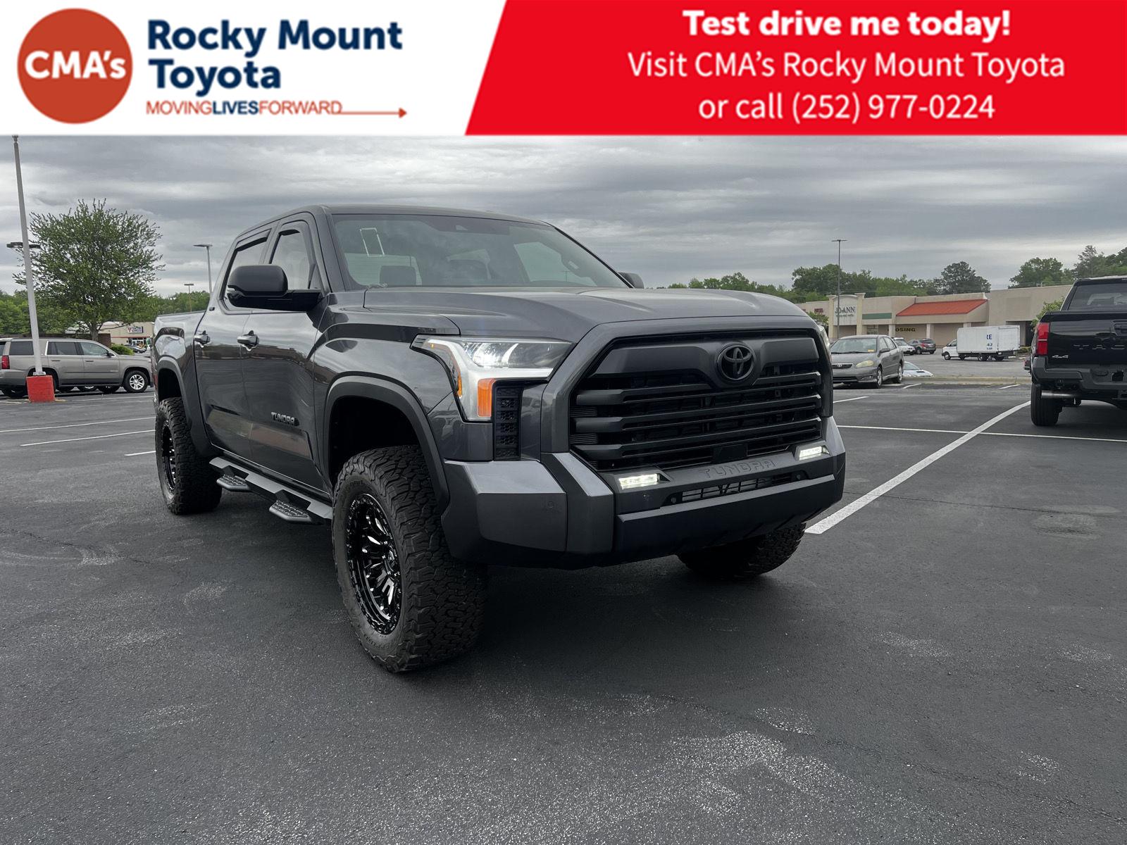 2025 Toyota Tundra SR5's photo