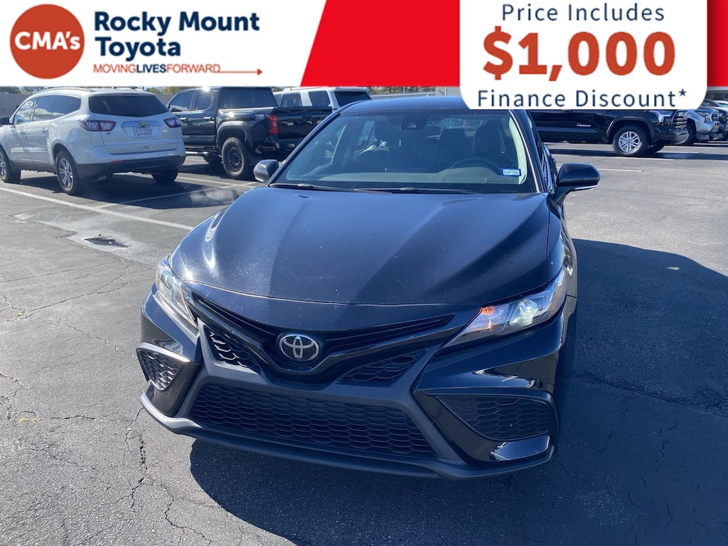 Used 2023 Toyota Camry SE Sedan