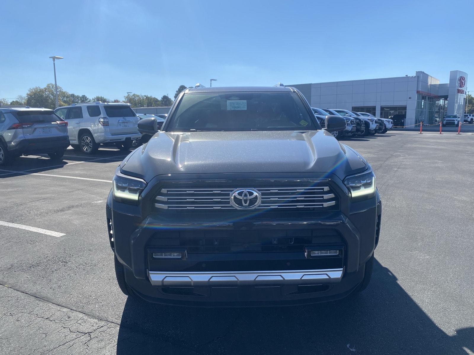 2025 Toyota 4Runner Limited photo 2