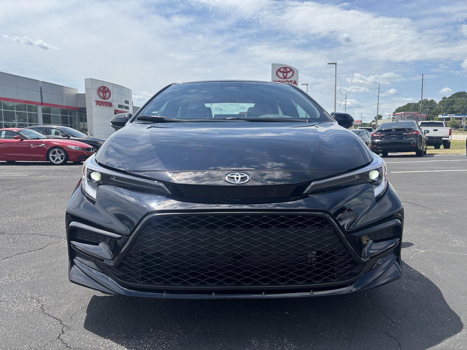 2025 Toyota Corolla SE photo 2