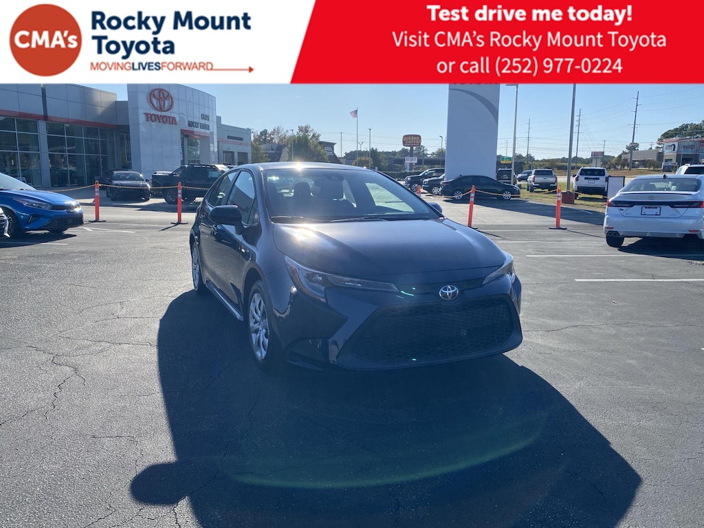 Used 2022 Toyota Corolla LE Sedan