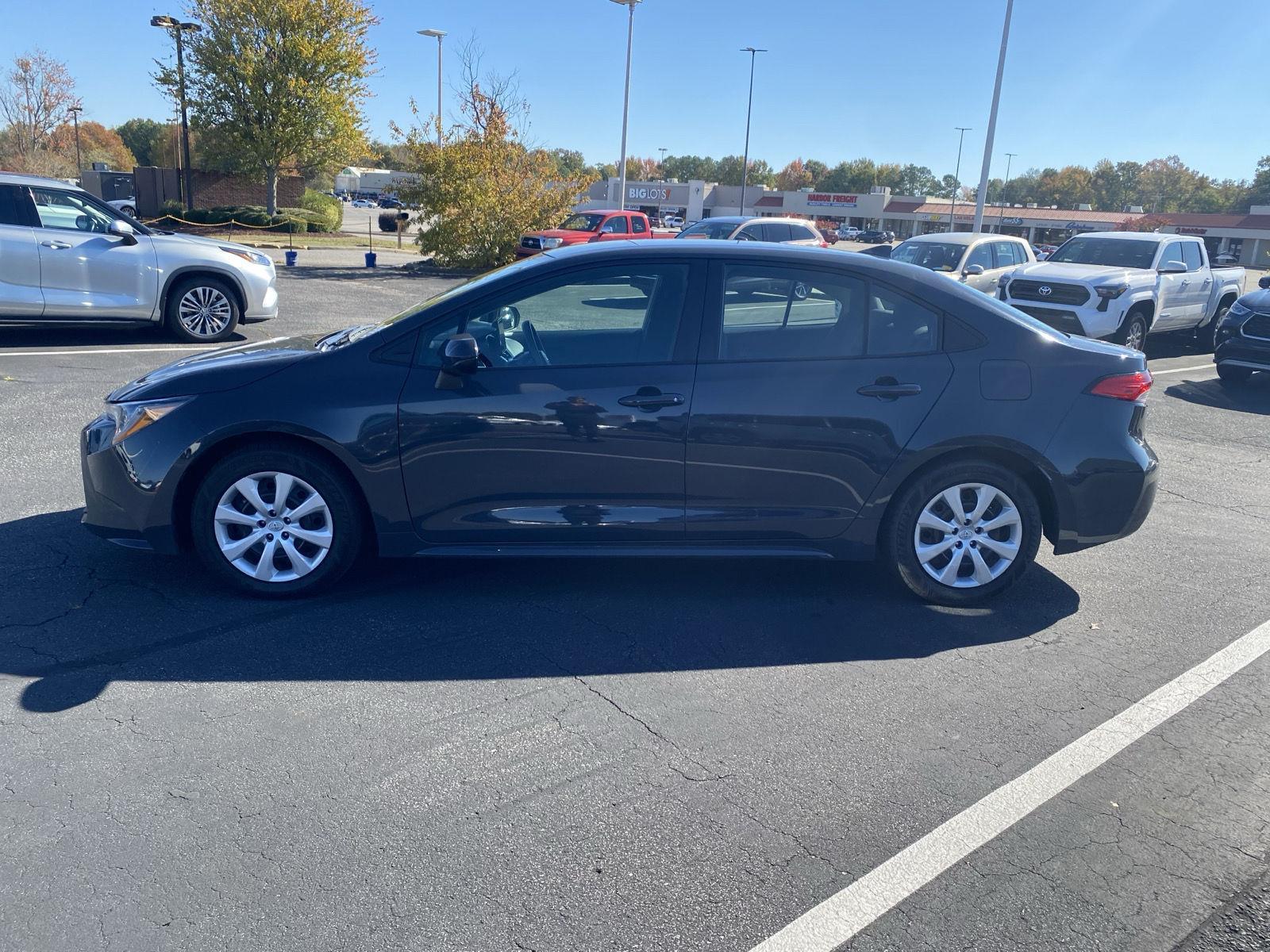 2024 Toyota Corolla LE photo 4