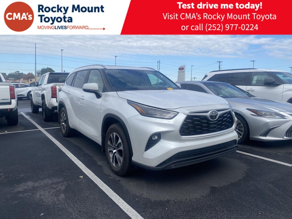 Used 2025 Toyota Highlander XLE SUV