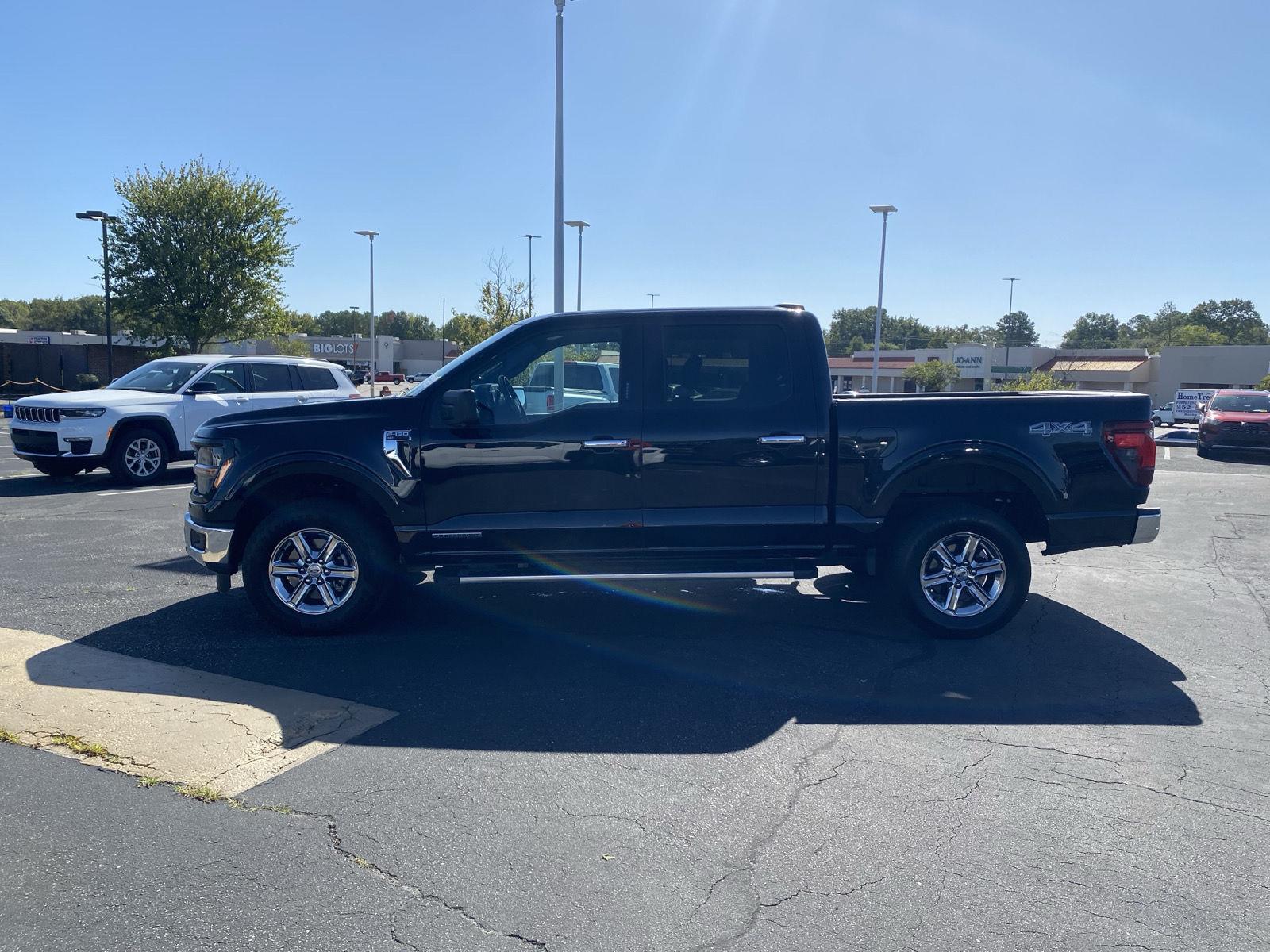 2024 Ford F-150 XLT photo 4