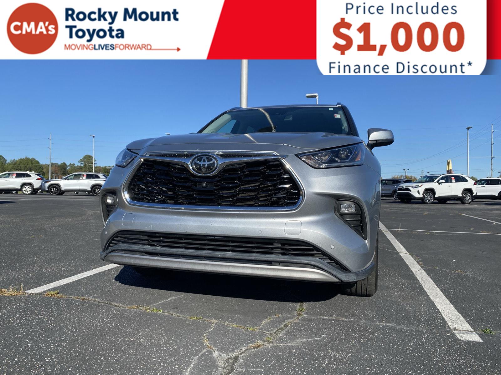 2021 Toyota Highlander Platinum photo 2