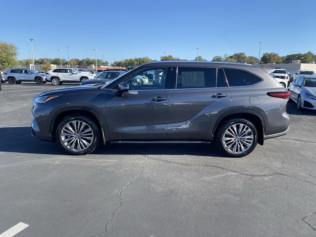 Used 2021 Toyota Highlander Platinum SUV