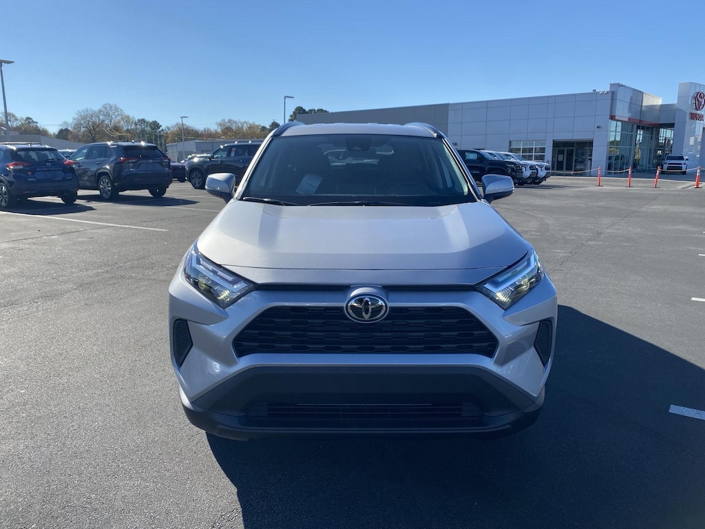 New 2025 Toyota RAV4 XLE SUV