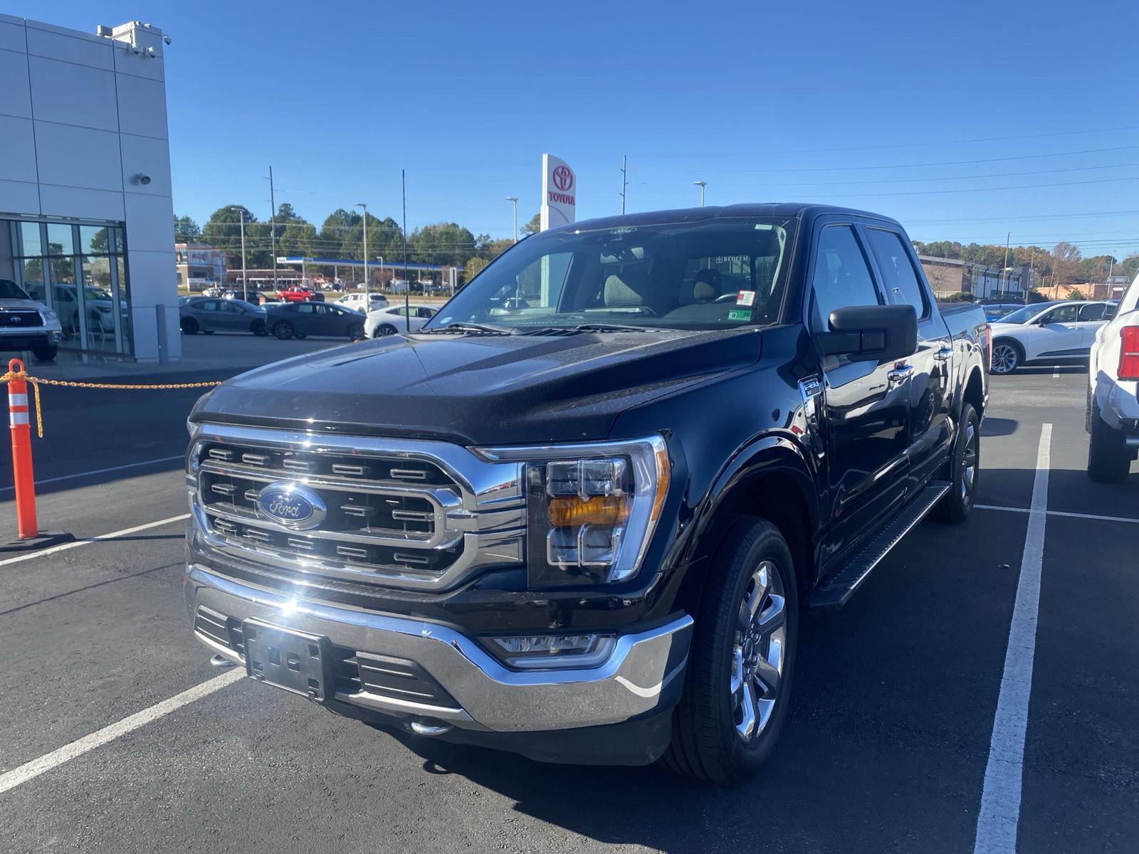 2021 Ford F-150 XLT photo 3