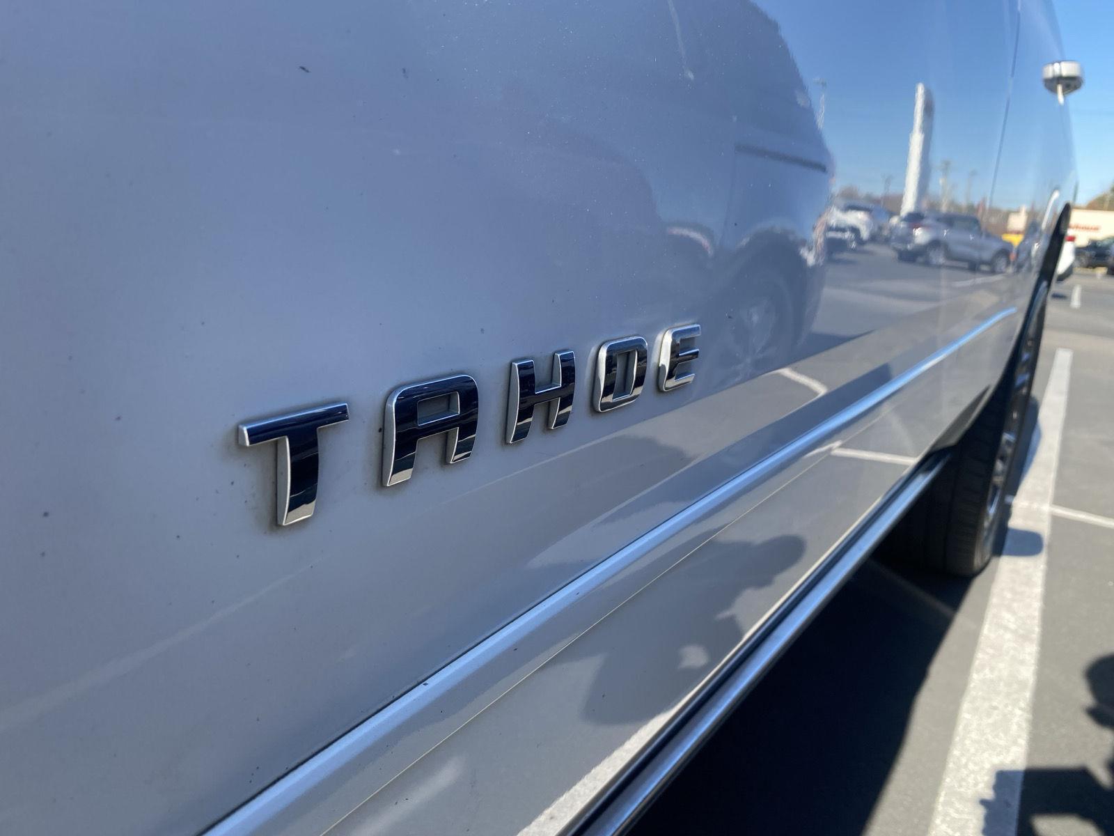 2019 Chevrolet Tahoe Premier photo 3