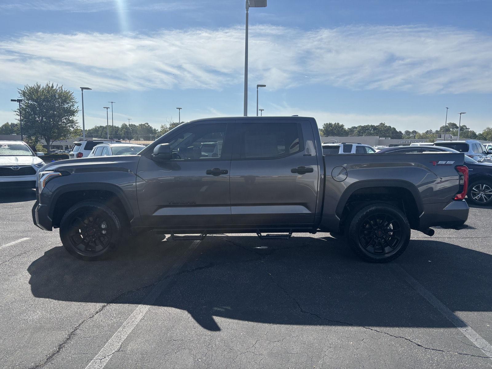 2022 Toyota Tundra SR5 photo 4