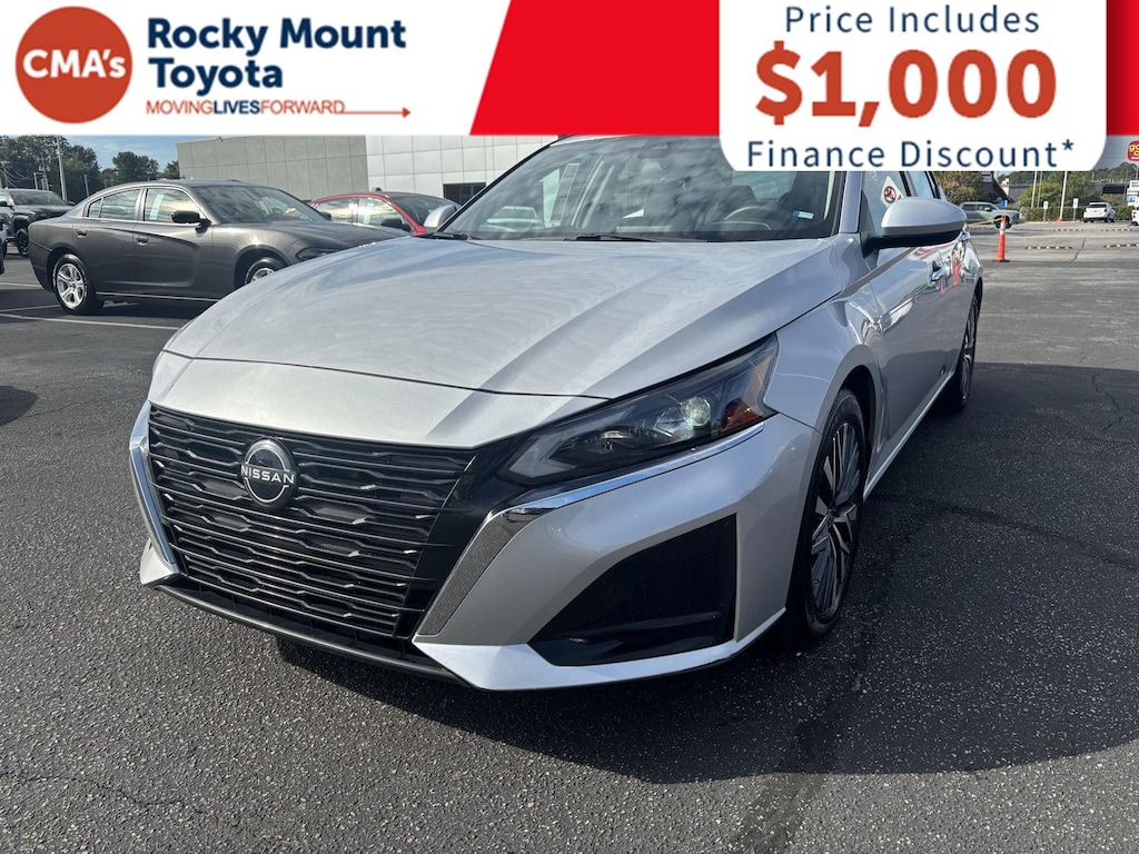 Used 2023 Nissan Altima 2.5 SV Sedan