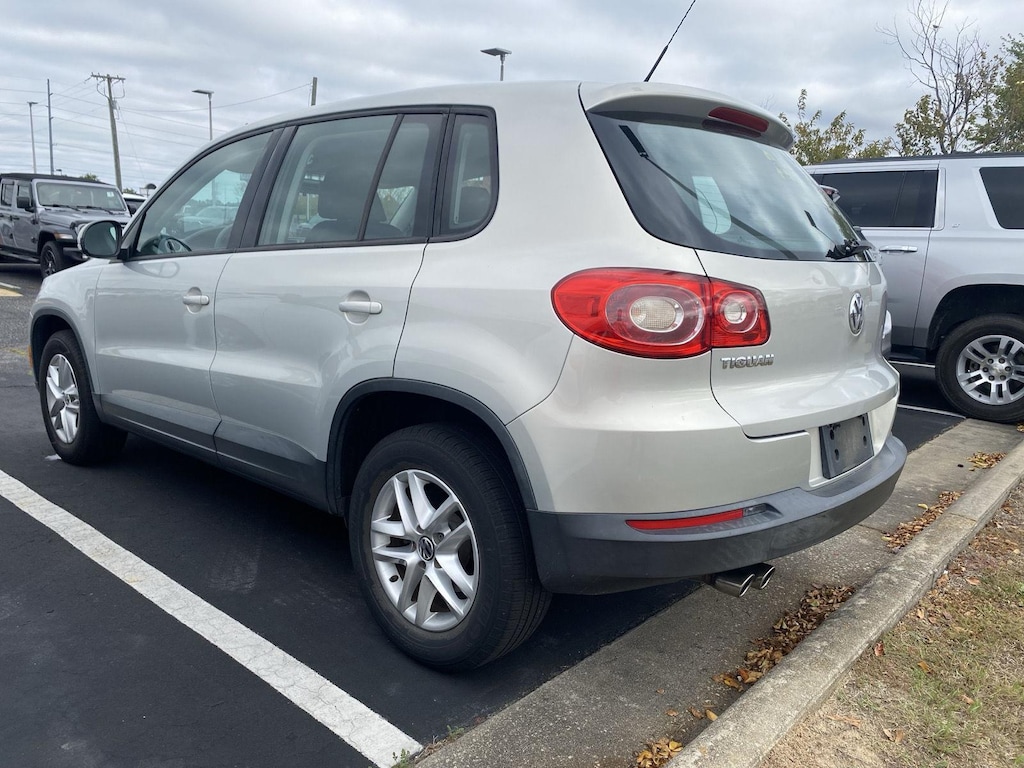 Used 2011 Volkswagen Tiguan  SUV